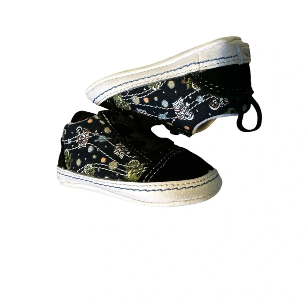 VANS Old Skool Crib Cosmic Zoo Black/Blue. Infant size 1.0 IN NWT